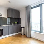 Trendy East London Studio Art73