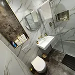 Park Avenue Hotel