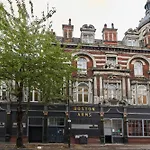Last-Minute Secure L Sleeps Up To 3 L Spectacular Studio Apartment By Live London Short Lets & Serviced Accommodation