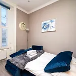 London St Pancras Luxury Apt
