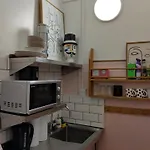 Tiny Space Central London Zone 1