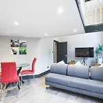 Premium Offers L Last-Minute Specials L Newly Renovated 1 Bedroom Flat By Live London Short Lets & Serviced Accommodation L