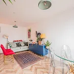 Newly Built 1-Bed Flat Next To Nine Elms Station