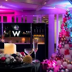 W London