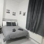 Funky Flat Nr Central London