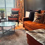 The Kensington Retreat