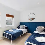 3Bed House In Canary Wharf With Parking