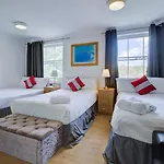 Lamont Hotel