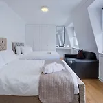 Lamont Hotel