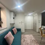 New Build Cozy Studio Flat In Central London!!4