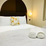 London Holly A Mini Studios Great Location For Tourist!!!