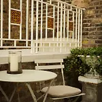 Henrys Townhouse Marylebone, London