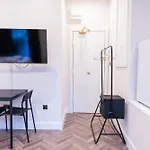 Pillo Rooms Apartments - Chelsea