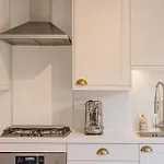 4Br 4-Floor House, W Patio, 10 Min Wapping Station