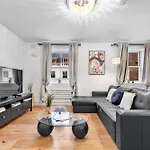 Charming Apartment By Hyde Park