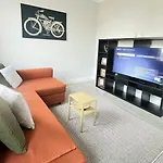 Comfortable 1-Bedroom Apartment In The Heart Of London