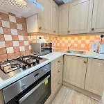 Charming 2-Bed Flat In Elephant