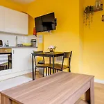 Comfortable Room In Seven Sisters, London