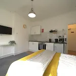 Glenmore Suites