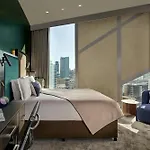 Montcalm East, Autograph Collection