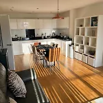 Bright And Comfy 3 Bed