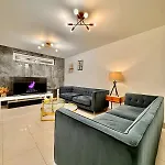 Central London Getaway Hyde Park Mayfair Camden