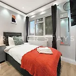 Leyton Guest Rooms - Rooms And Amenities