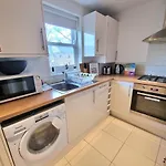 Notting Hill 2 Bed Flat - 5 Min To Portobello Road