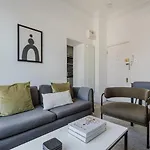 Blueground Kensington City View Furnished Lon-561