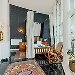 London Canary Wharf Riverside Penthouse Apartment