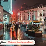 Astor Hyde Park Hostel (Adults Only)