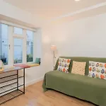 Modern One Bedroom Flat In Central London