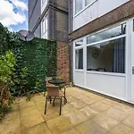 Spacious 2Br Gem - Close To Clapham Junction