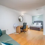 Lovely 3Bd Flat, Parking, Sleeps Six Close To O2