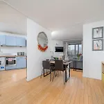 Lovely 3Bd Flat, Parking, Sleeps Six Close To O2
