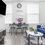 1 Bed Next Transports & Easy Access To Ctr London