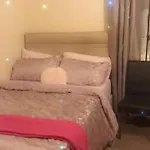 1 Bed Flat Near Central London