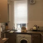 1 Bed Flat Near Central London