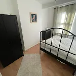 Islington Apartments