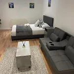 Modern Studio Apartment In Shoreditch