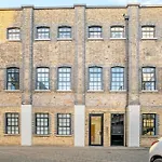 Palace Wharf Apartments
