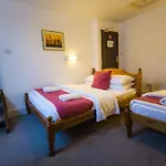 St Athans Hotel