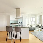 Luxurious Canary Wharf Aptartment - Outstanding City View!