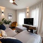 Cosy 2-Bedroom 2 Bathroom Flat With Free Parking