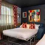 The Kings Arms Pub & Boutique Rooms