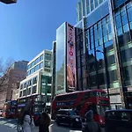 Lovely 2 Bed Flat In Soho!