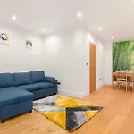 London City Brick Lane E2 3 Bedroom 2 Living Room 2 Bathroom Balcony