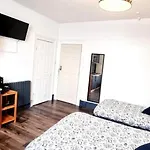 Studio Flat In Vauxhall Zone 1