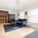 Elegant Mayfair Apartment