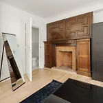 Elegant Mayfair Apartment